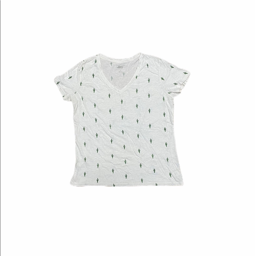 🌸 G.H. Bass & Co. - Ladies v-neck T-Shirt